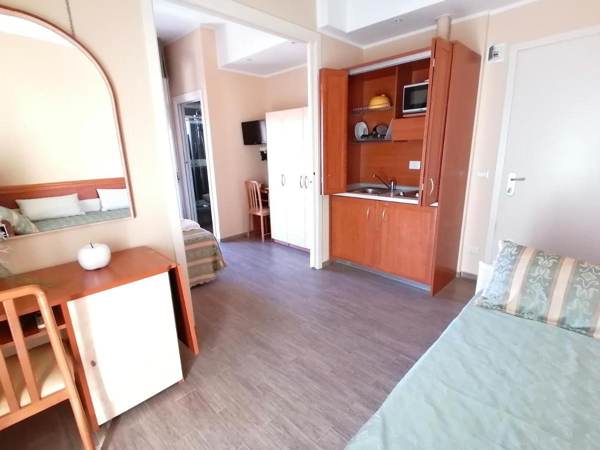 Hotel Nordic ベラーリア・イジェア・マリーナ エクステリア 写真