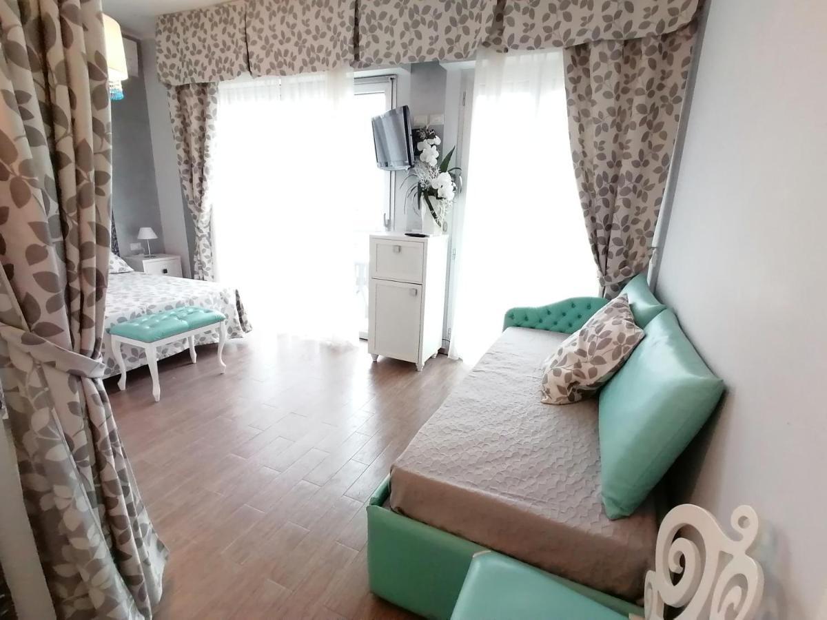 Hotel Nordic ベラーリア・イジェア・マリーナ エクステリア 写真