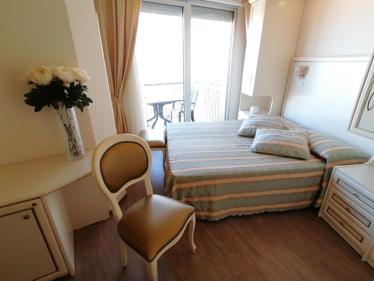 Hotel Nordic ベラーリア・イジェア・マリーナ エクステリア 写真